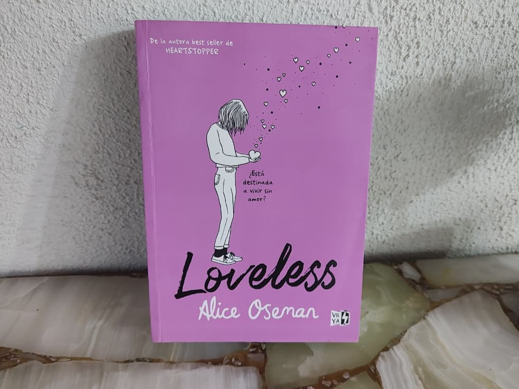 Loveless - Alice Oseman (UsadoExelente estado)